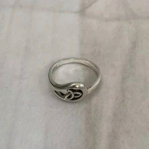 Solvar 925 Silver Irish Ring Sz 6.5